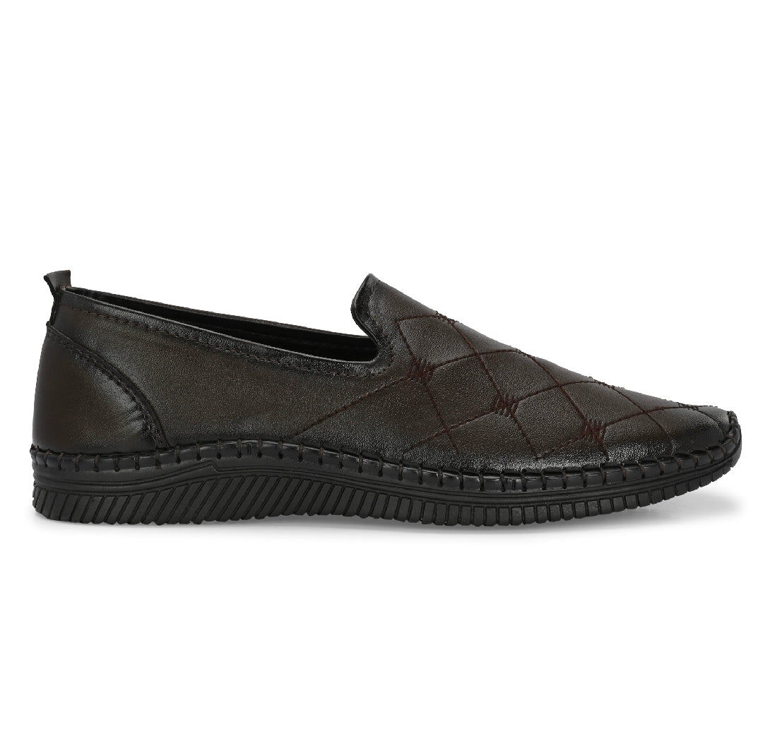 Trendy Loafers Online | Men Stylish Comfortable