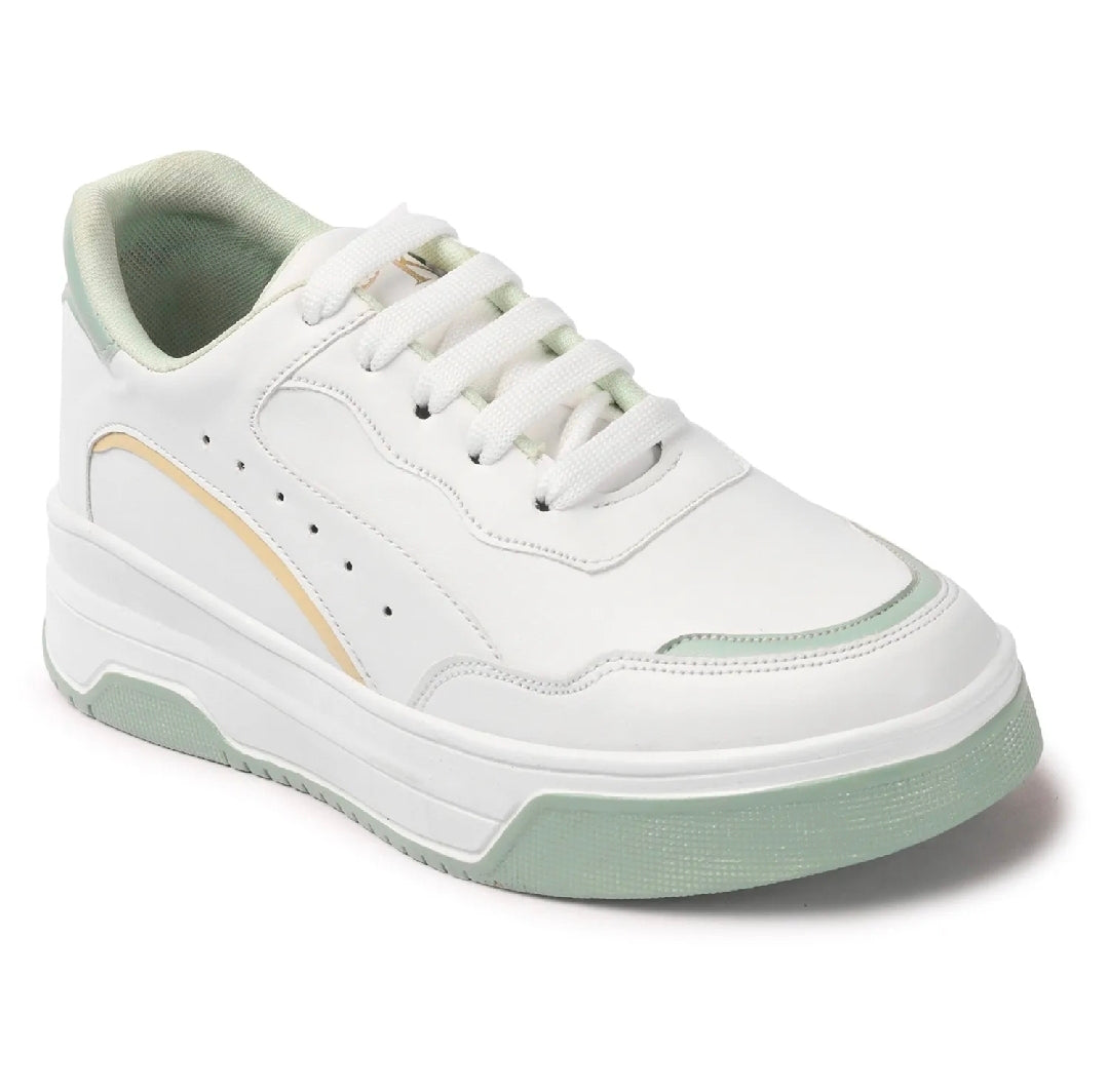Casual new stylish sneakers for women